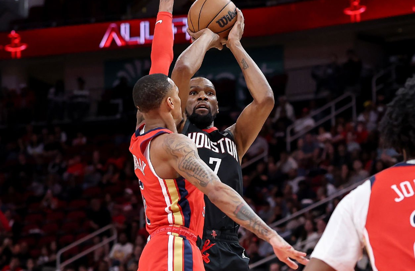 华体会在线app-NBA重大漏判！漏吹火箭关键时刻发球违例：杜兰特接球制胜一击